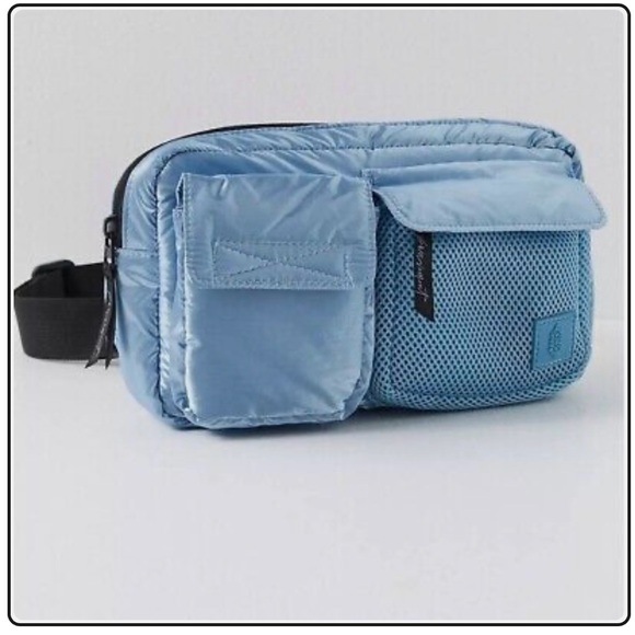 NWOT Free People Movement Courtside Cargo Sling Bag Light Blue - Picture 2 of 4